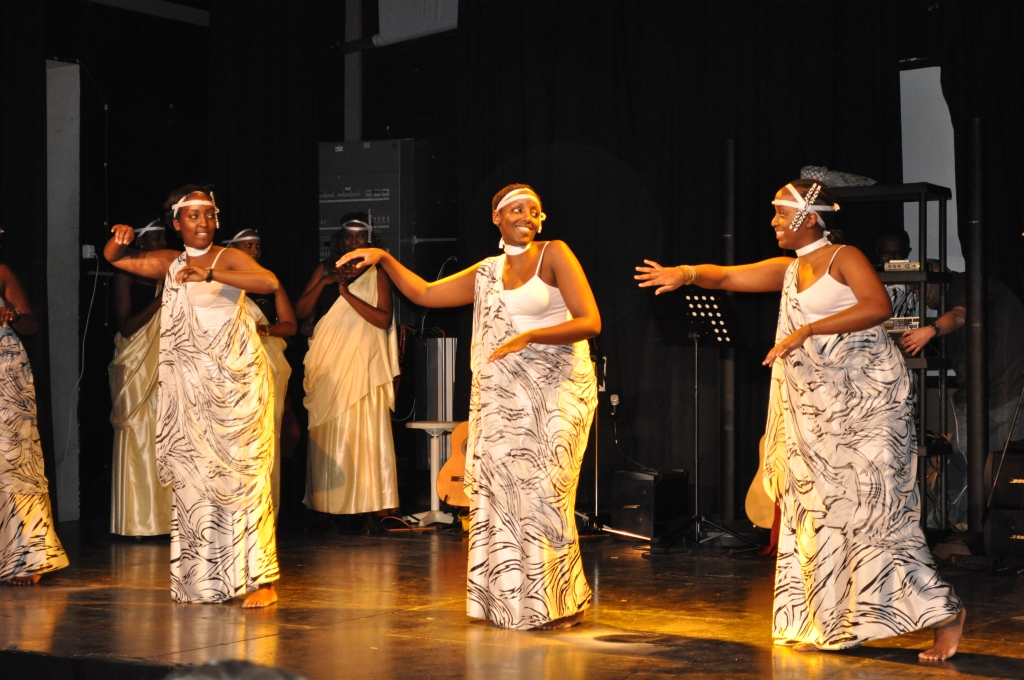 Danse_Urunana_1_DSC_0019.JPG 