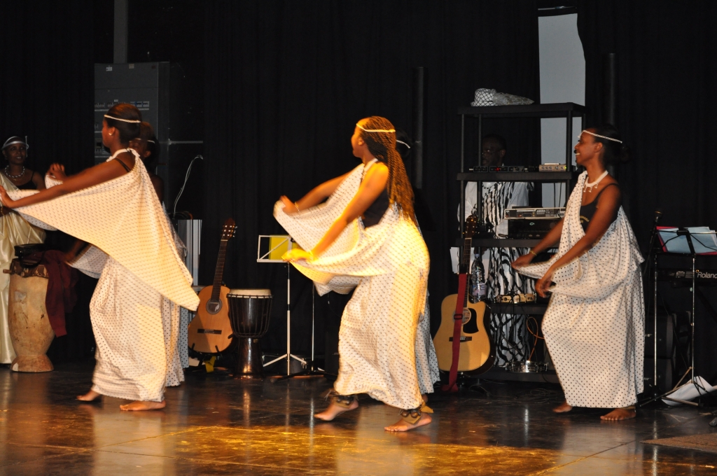 Danse_Urunana_1_DSC_0046.JPG 