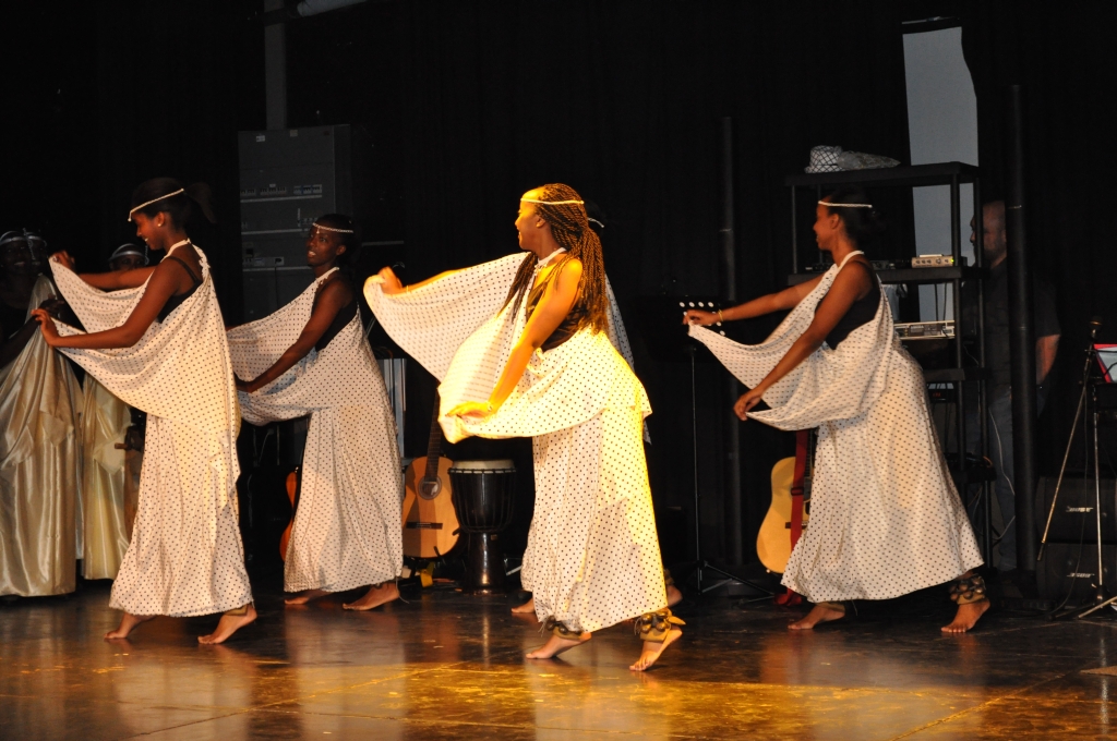 Danse_Urunana_1_DSC_0047.JPG 