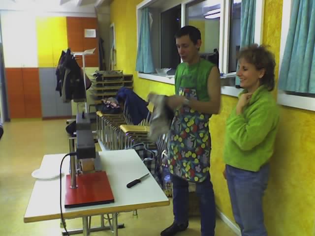 02-12-05_2128.jpg 